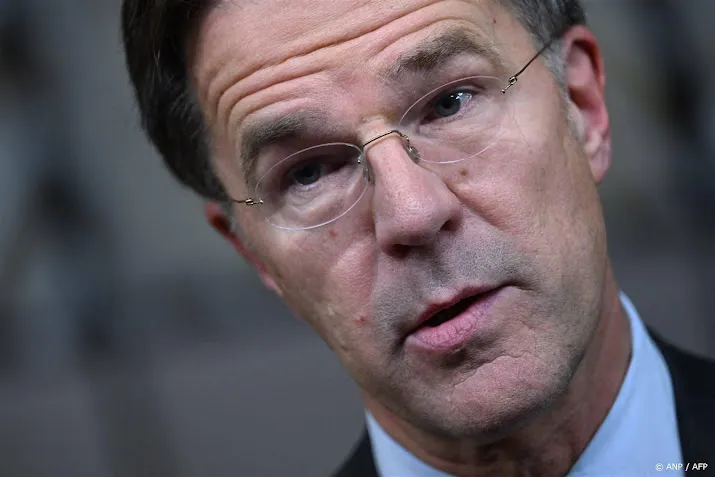 rutte hoopt op veilige jaarwisseling voor hulpverleners