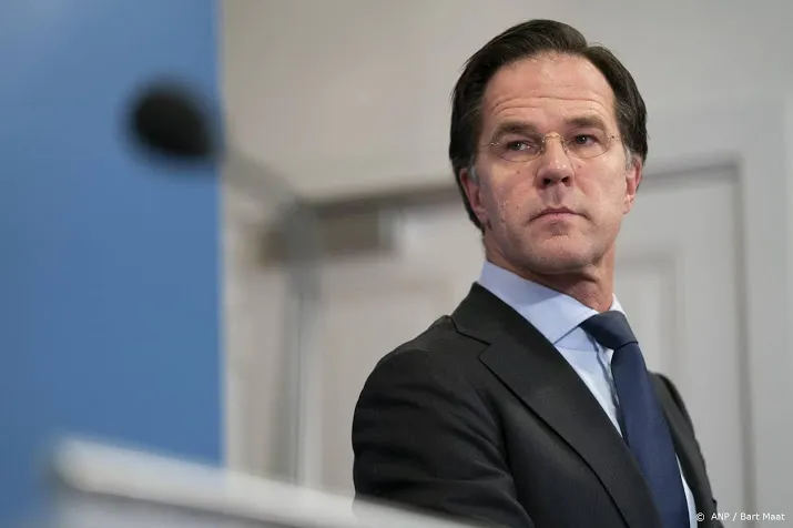 rutte kabinet doet er alles aan om avondklok te behouden