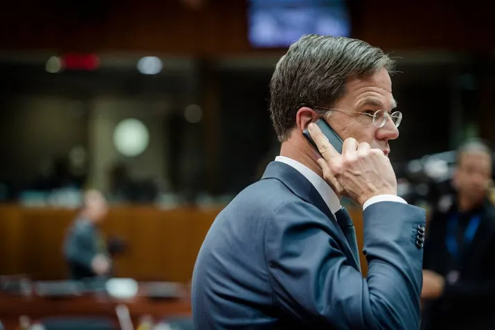 rutte laconiek onder achterhalen nummer