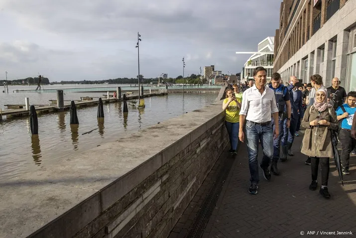 rutte roemt veerkracht limburg visitekaartje voor nederland