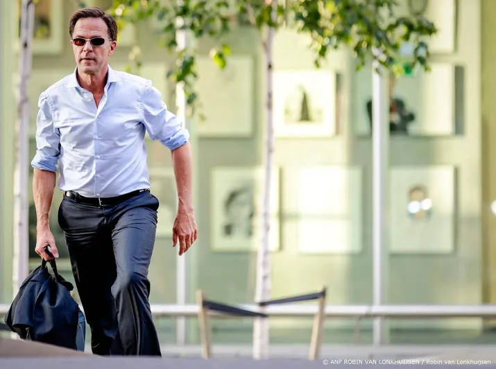 rutte schuift aan bij pensioenoverleg