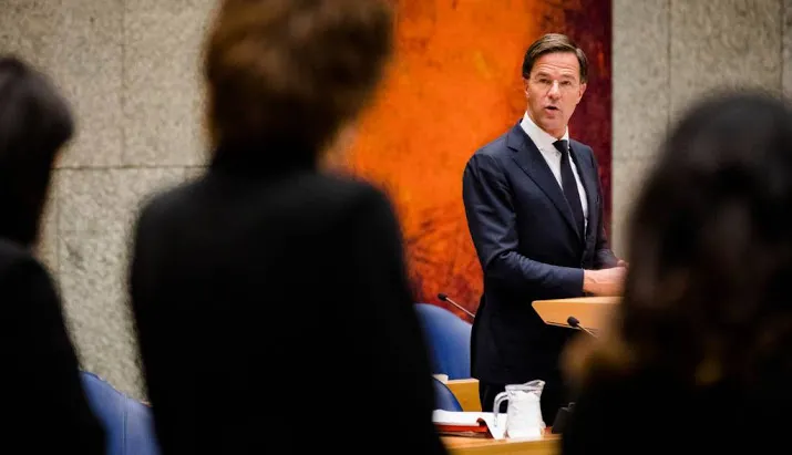 rutte slagkracht merkel blijft overeind