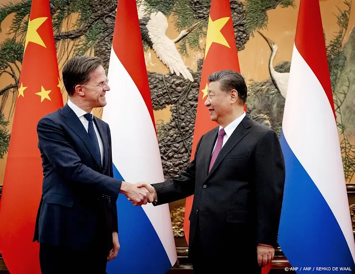 rutte vraagt xi druk te zetten op rusland
