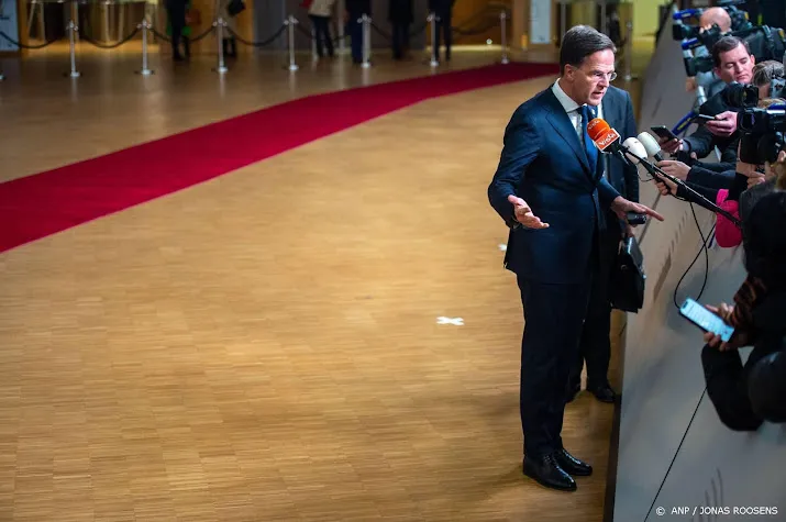 rutte wil na niet heel stevig sanctiepakketje zoeken naar meer