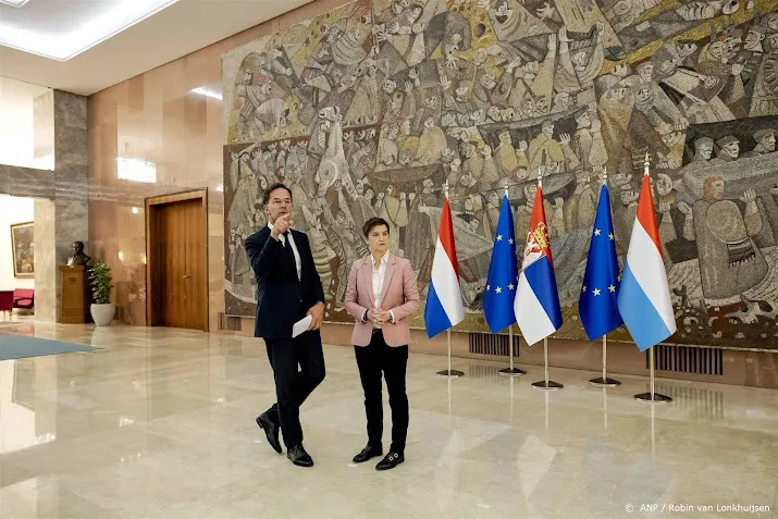 rutte zonder stabiele relatie eu uit zicht voor servie en kosovo