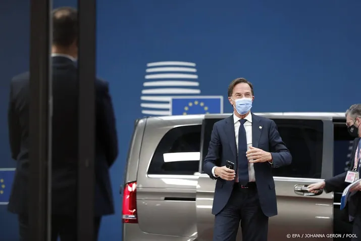 rutte zou hongarije liefst uit de eu zetten