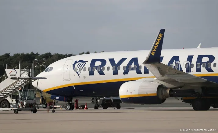 ryanair houdt twee vluchten naar nederland voorlopig in stand