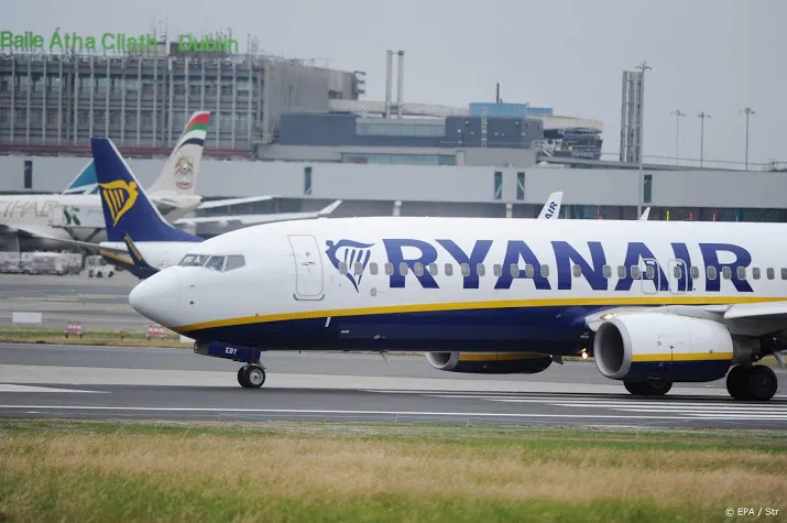 ryanair neemt 2000 nieuwe piloten aan