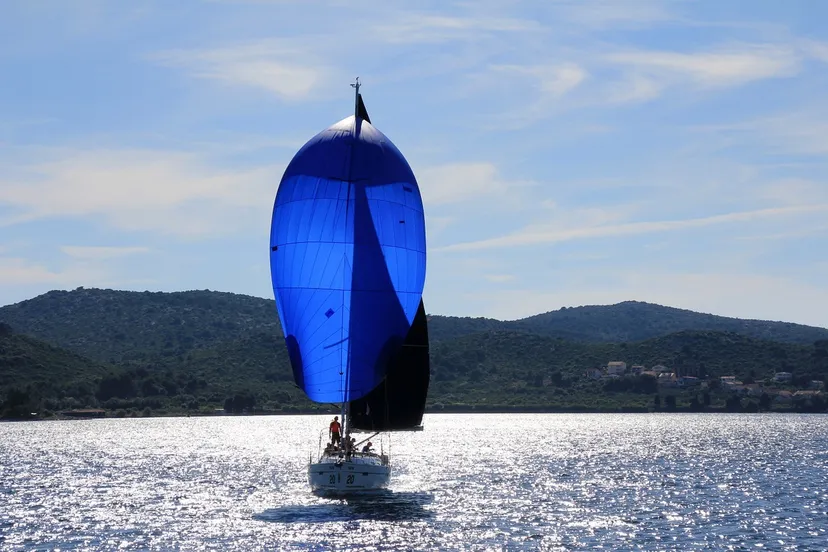 sailing boat 1473281 1280