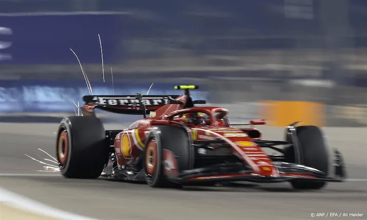 sainz de snelste in ferrari hamilton de meeste ronden in mercedes