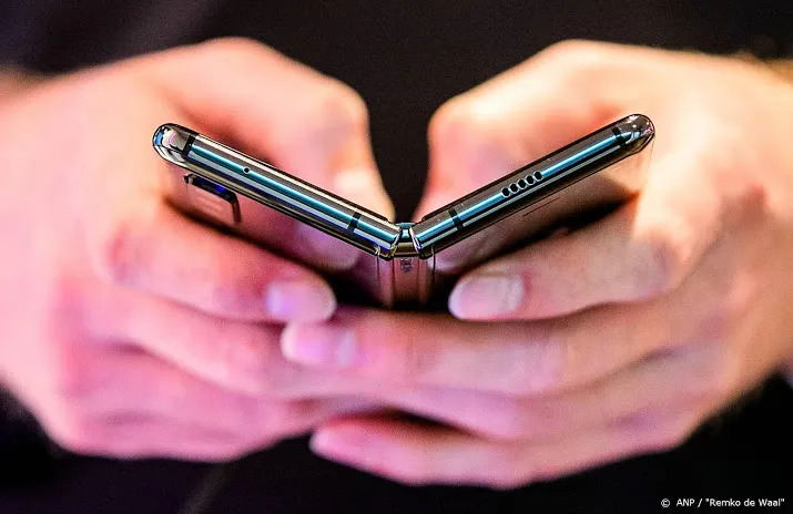 samsung onthult opvouwbare telefoon en 5g smartphone