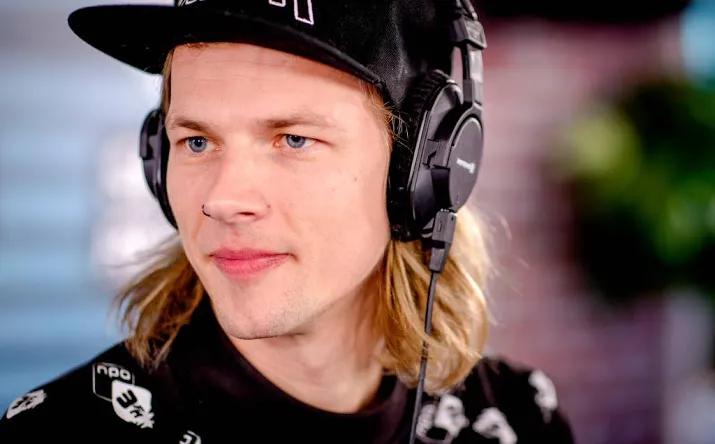 sander hoogendoorn krijgt ochtendshow op 3fm