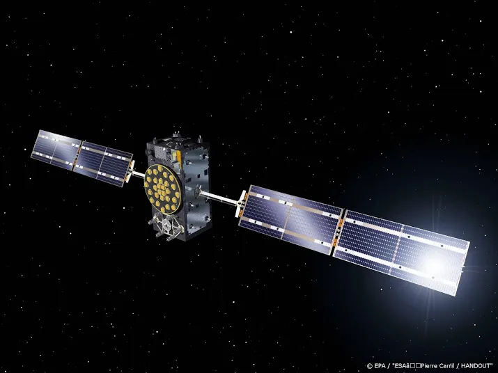 satellietenmaker oneweb houdt hand weer op