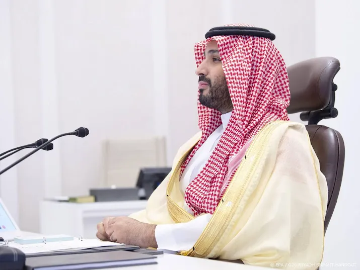 saudi arabie overweegt olieproductie te verminderen
