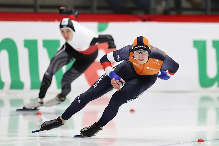 schaatser de boo derde na eerste dag wk sprint nuis vierde