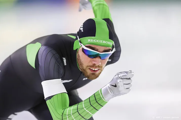 schaatser roest begint nk allround met zege op 500 meter