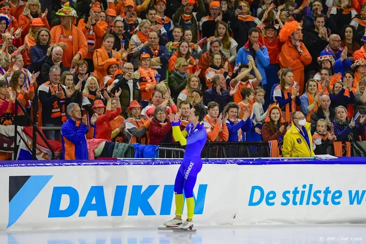 schaatser van der poel sluit af in thialf met zege op 5000 meter