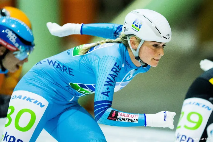 schaatsers hekman en schouten winnen laatste marathon