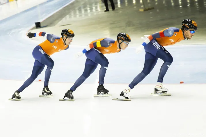 schaatsers sluiten wereldbeker af met goud op ploegachtervolging