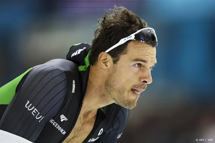 schaatsers ver van podium op 500 meter japanner morishige wint