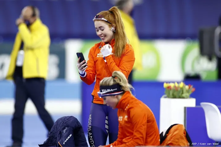 schaatsser de jong heeft eindelijk een wk titel