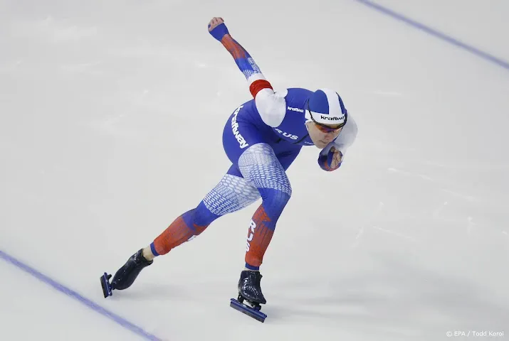 schaatsster golikova snelt naar zege op 500 meter in calgary