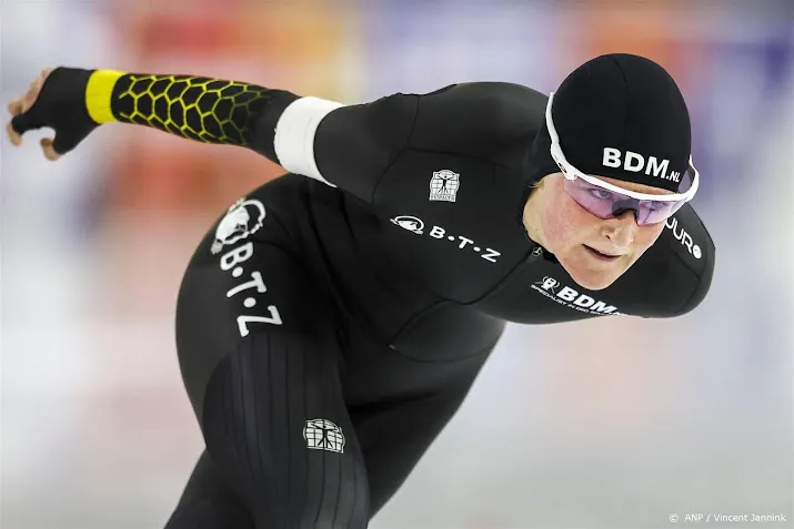schaatsster kiel tweede op massastart in obihiro