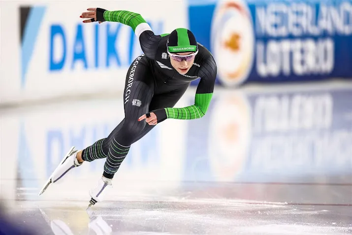 schaatsster kok bij nk snelste op eerste 500 meter