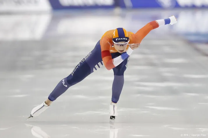 schaatsster kok met nederlands record vierde op 500 meter