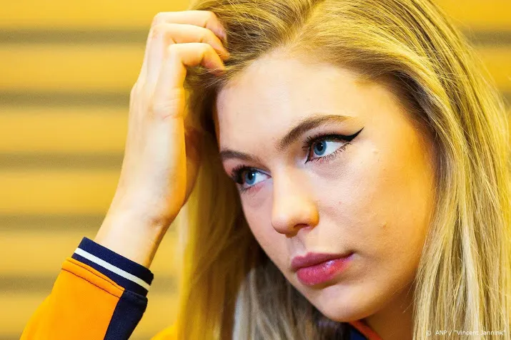 schaatsster leerdam de vrouwelijke koelizjnikov