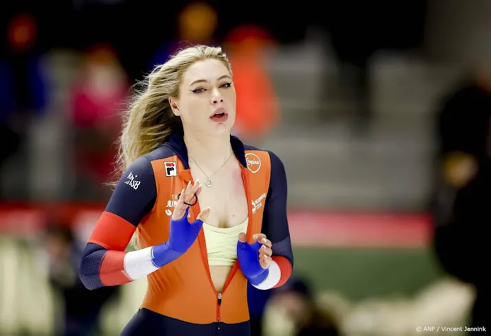 schaatsster leerdam derde na eerste dag wk sprint kok tweede