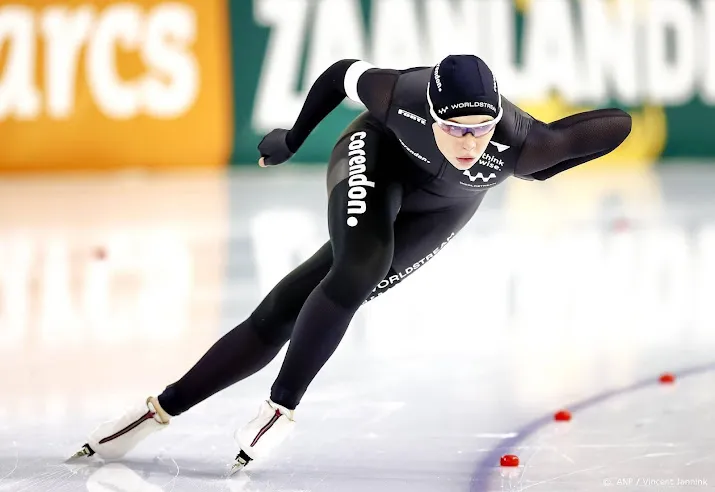 schaatsster leerdam opnieuw de beste op 1000 meter op ek