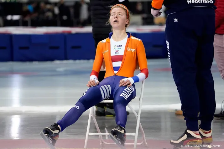 schaatsster visser haalt met studie druk van de ketel