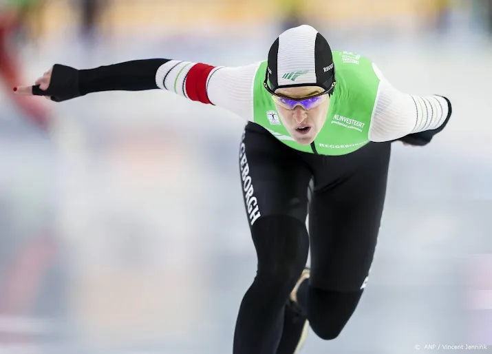 schaatsster wust pakt met zege op 1000 meter leiding op nk sprint