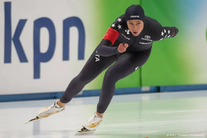 schaatssters buiten podium op 1000 meter