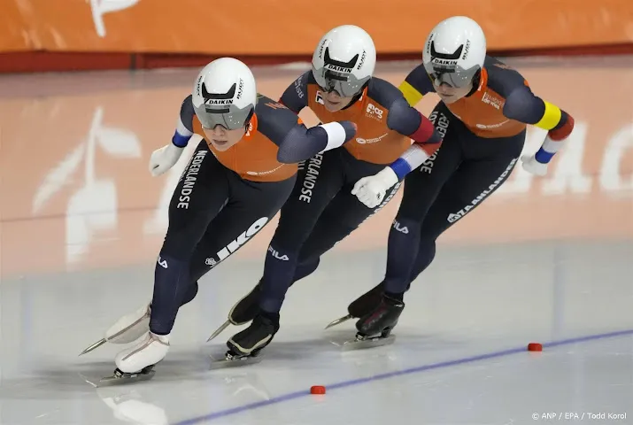 schaatssters grijpen nu wel wereldtitel op ploegachtervolging