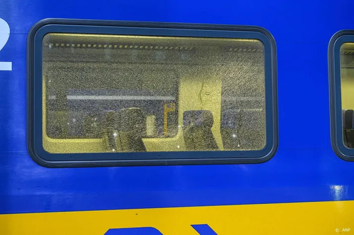 schade beschoten treinen loopt in de duizenden euros