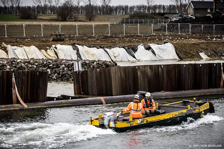 scheepvaart julianakanaal langer gestremd