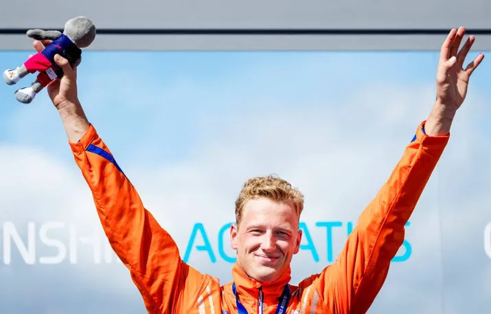 scherpe weertman doet het weer op het einde