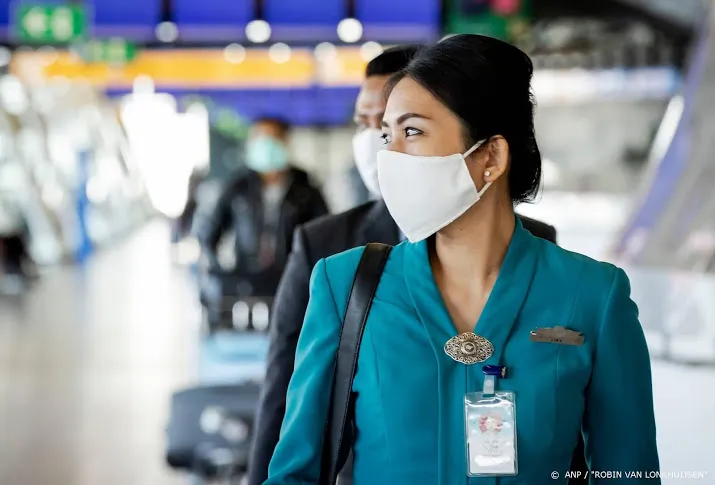 schiphol bestelt 6 miljoen mondkapjes