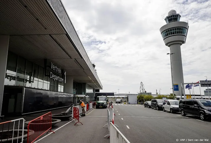 schiphol denkt weer na over bouw nieuwe terminal