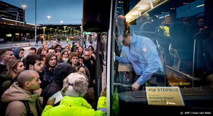 schiphol dreigt met geding om bereikbaarheid