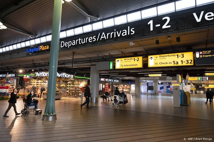 schiphol geeft 4 van de 5 passagiers informatie in eigen taal