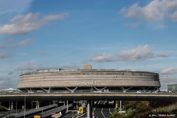 schiphol group verkoopt resterende aandelen aeroports des paris
