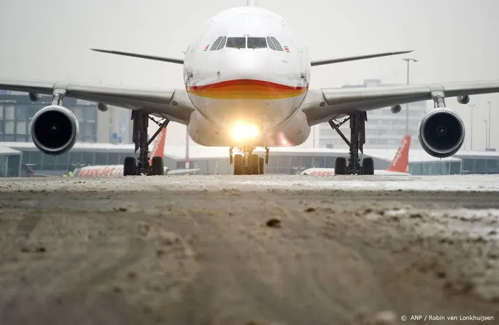 schiphol heeft sneeuwproblematiek onder controle