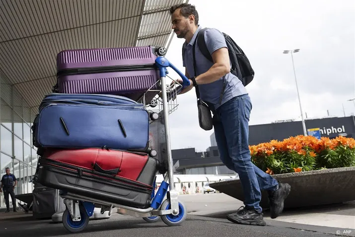 schiphol koopt tilhulpen om werk bagageafhandelaren te verlichten