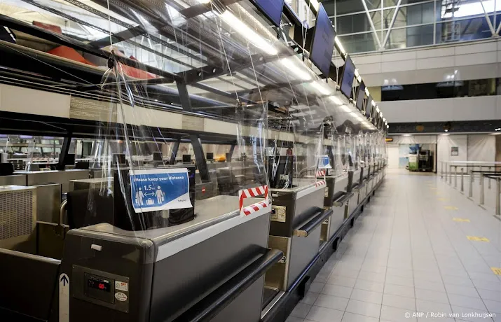 schiphol mag coronaverliezen doorberekenen aan maatschappijen