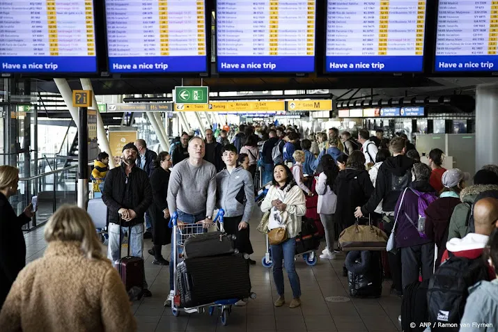 schiphol sluit verzoek schrappen boekingen dit weekend niet uit