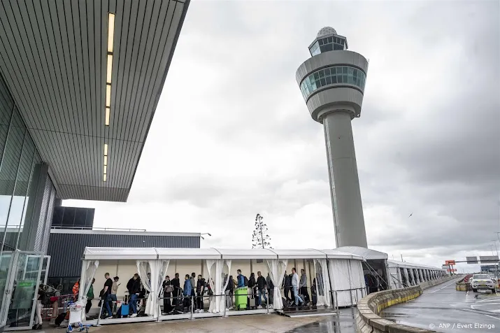 schiphol teleurgesteld over opschorten krimpplan