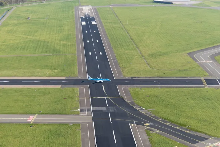 schiphol test gebruik nevel tegen verspreiding ultrafijnstof